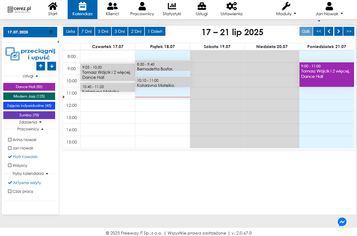 zrzut ekranu kalendarza wielu pracowników z aplikacji Cerez
